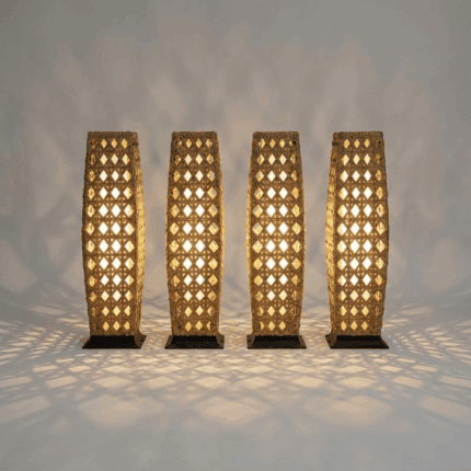 סט 4 מנורות סולאריות לגינה "פסיפס גבוה", קליעת רשת מעוצבת, אידיאלי לתאורת דק